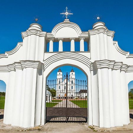 Villa Idilliska Latgaliesu Lauku Maja Ar Melno Pirti à Aglona Extérieur photo