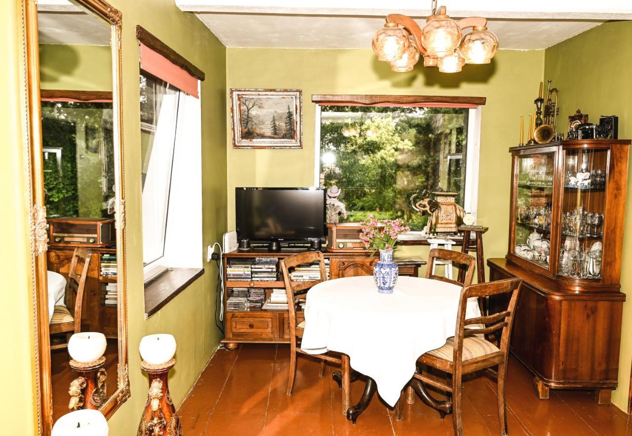 Villa Idilliska Latgaliesu Lauku Maja Ar Melno Pirti à Aglona Extérieur photo